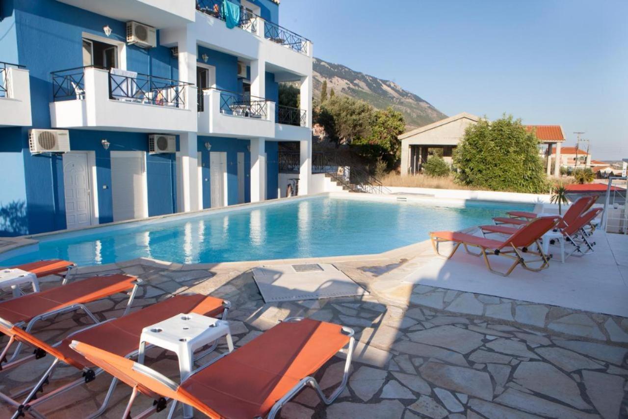 Casa De Blue Apartments Lourdata  Bagian luar foto